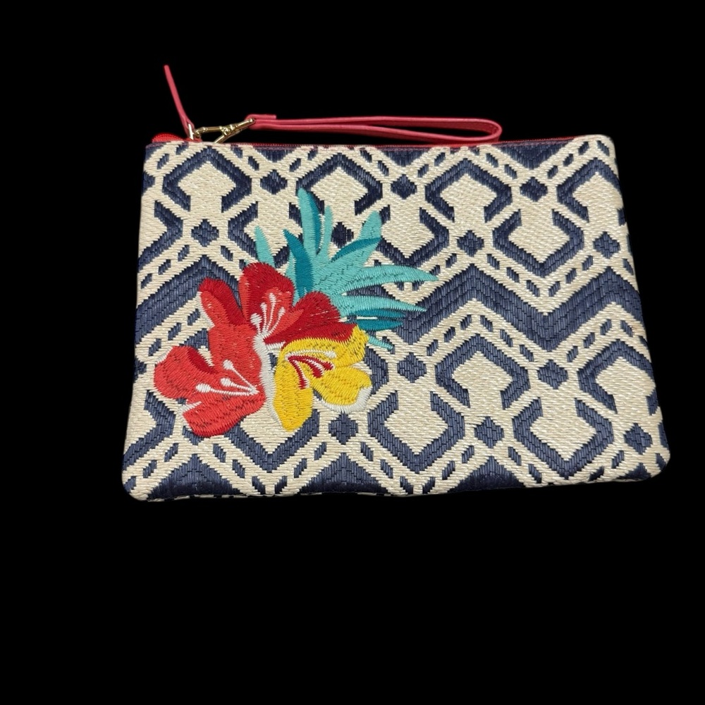 Vera Bradley Wristlet Case EUC Embroidered Clutch - Navy and Red